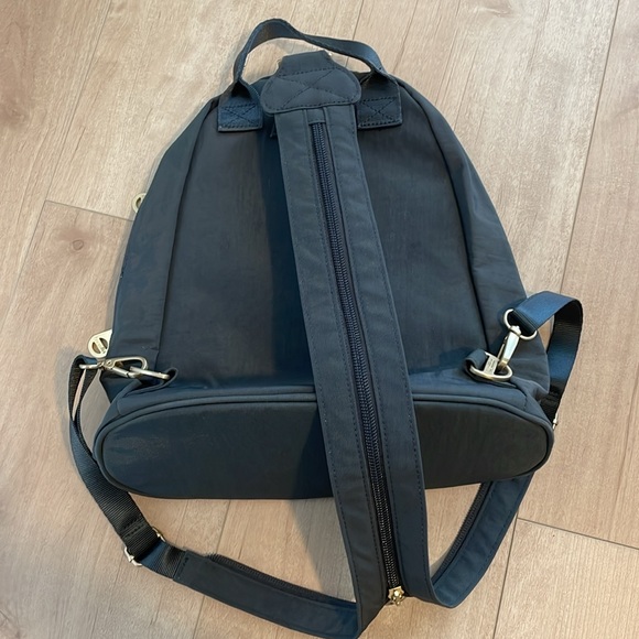 Baggallini backpack - Picture 3 of 6